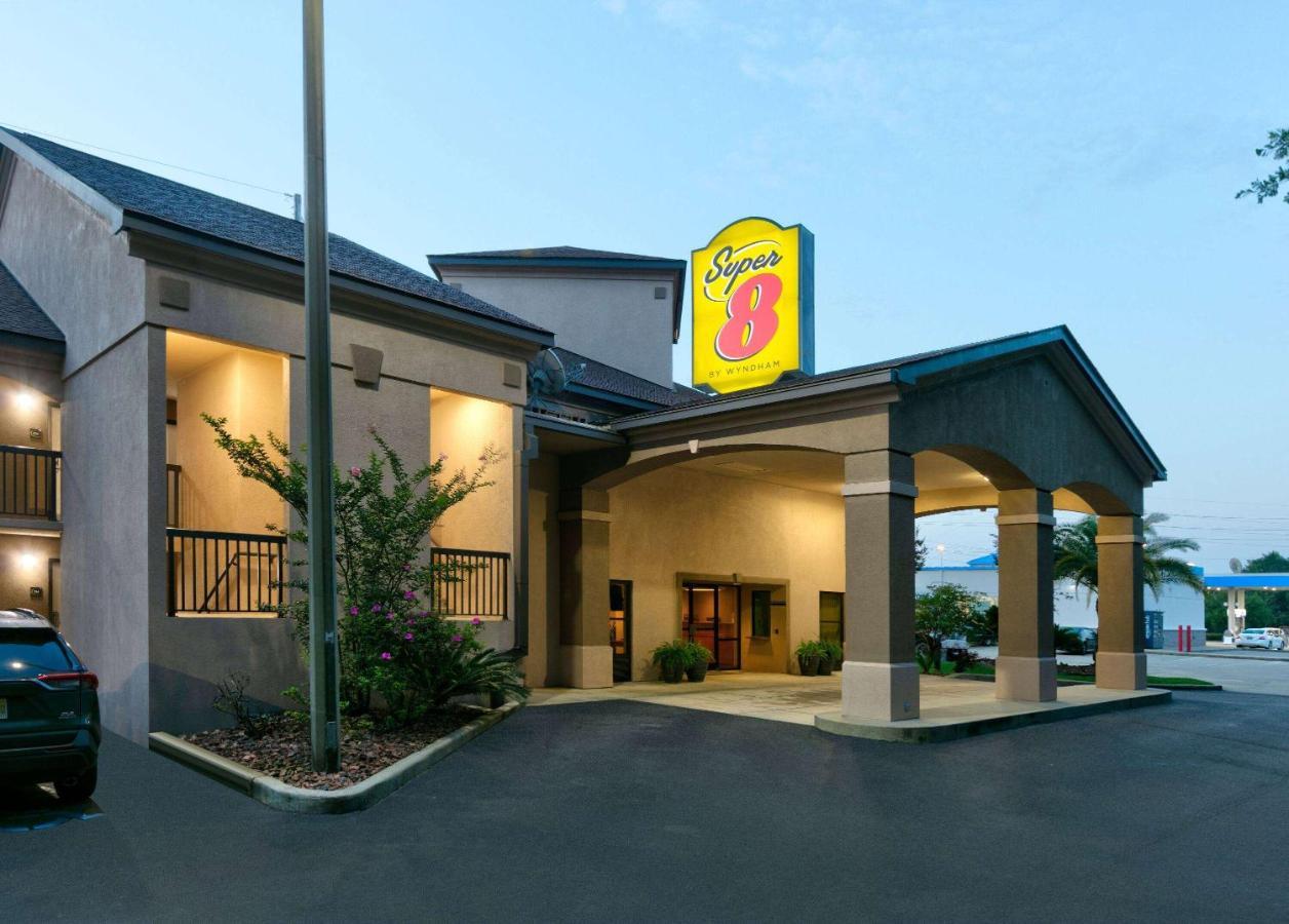 ซูเปอร์ 8 บาย วินด์แฮม ไดเบอร์วิลล์ บิล็อกซี แอเรีย Hotel ภายนอก รูปภาพ